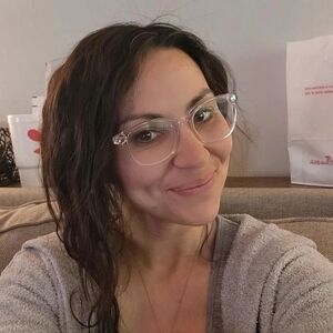 Meet your Posher, Maria